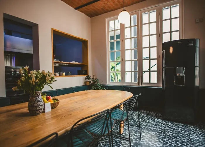 Stylish Colonial In Roma Norte W Rooftop 8br México DF