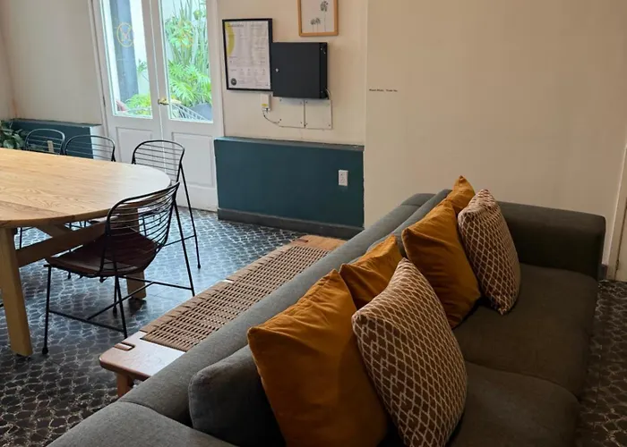 Сasa de vacaciones Stylish Colonial In Roma Norte W Rooftop 8br *
